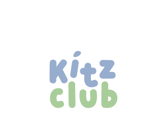So schön: Kitzbühel-Urlaub mit Kindern Logo des Kitz Clubs mit farbigen Buchstaben